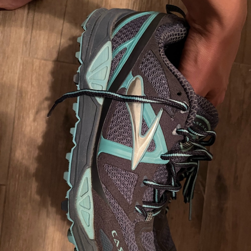 Women’s Brooks Cascadia Size 9.5.